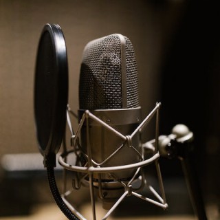 STUDIO  RADIO
